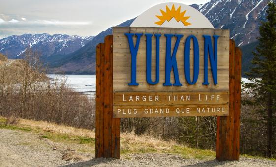 Sightseeing Yukon Cruise Tour from Skagway | Emerald Lake & Carcross Desert