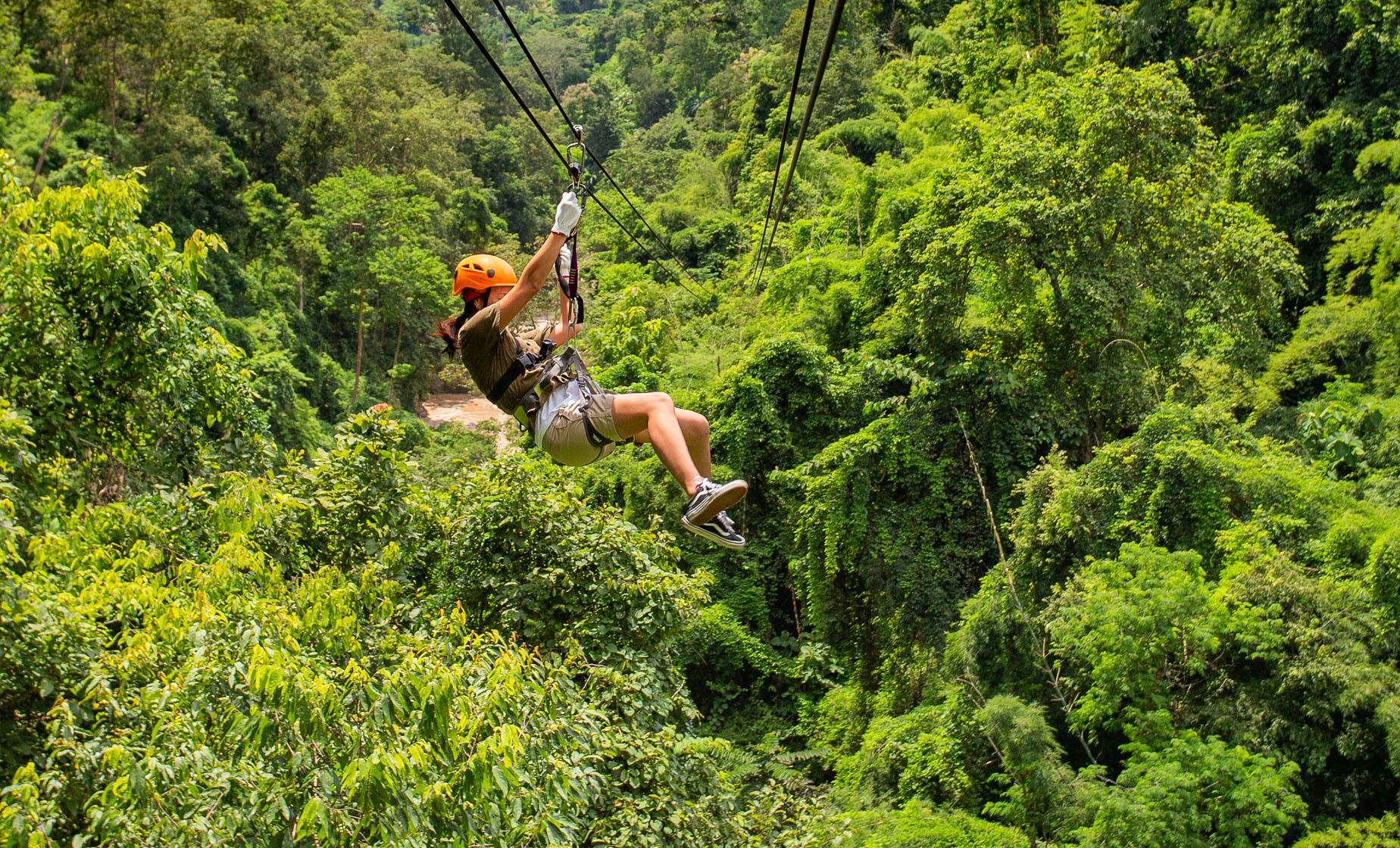 Zipline Adventure Cruise Tour in Roatan Honduras