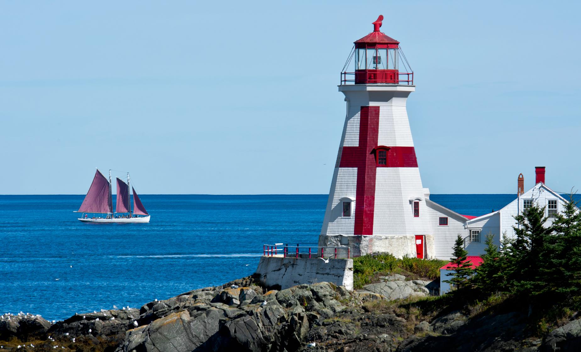 Highlights of St. Andrew, St. John, New Brunswick, Bay of Fundy, St. Andrews-by-the-Sea, Passamaquoddy Bay, Algonquin Resort, Reversing Falls