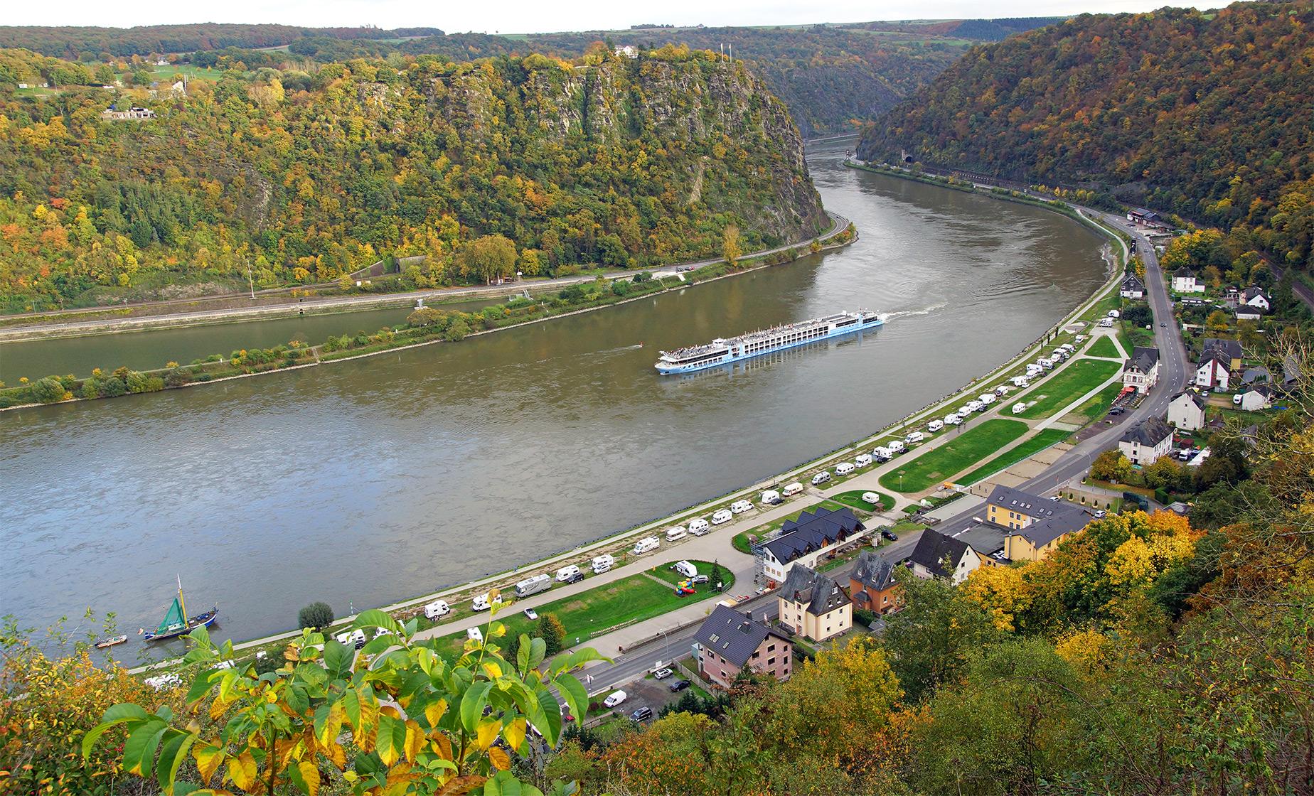 Sightseeing Cruise to St. Goar & Cable Car Combo