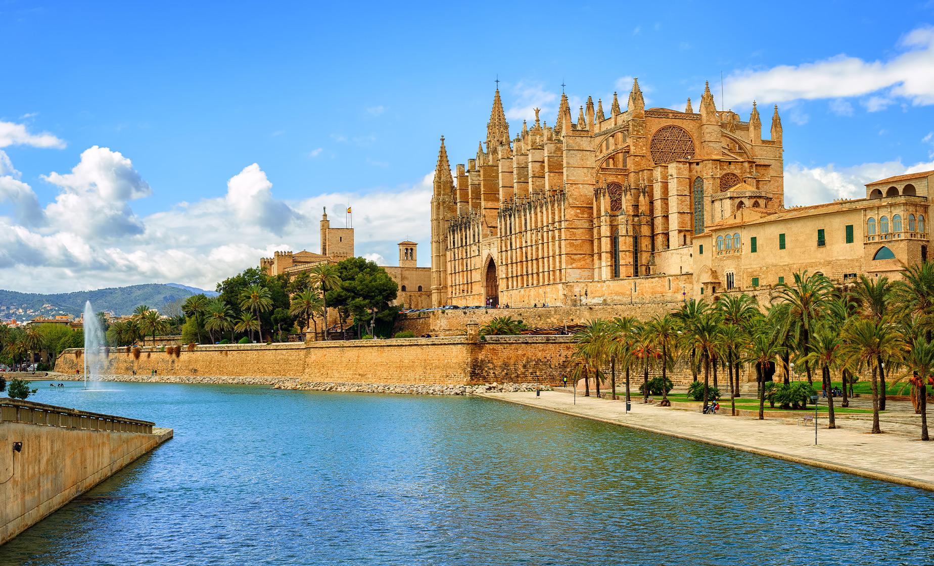 Private Discover Palma on Foot