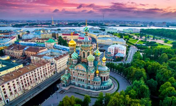 2 Day Imperial Saint Petersburg Highlights Tour with Spanish Guide
