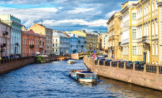 Private 2-Day St. Petersburg with Canal Cruise (Visas Included)
