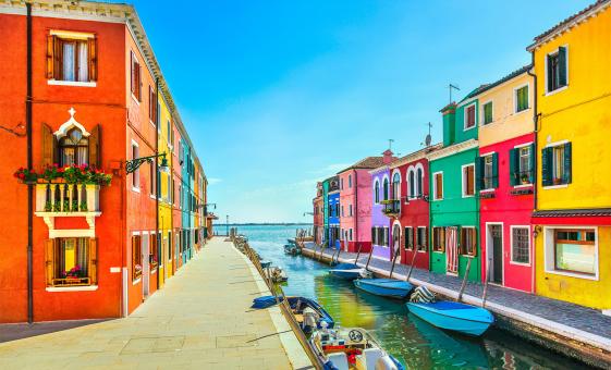 Discover Murano and Burano by Motorboat