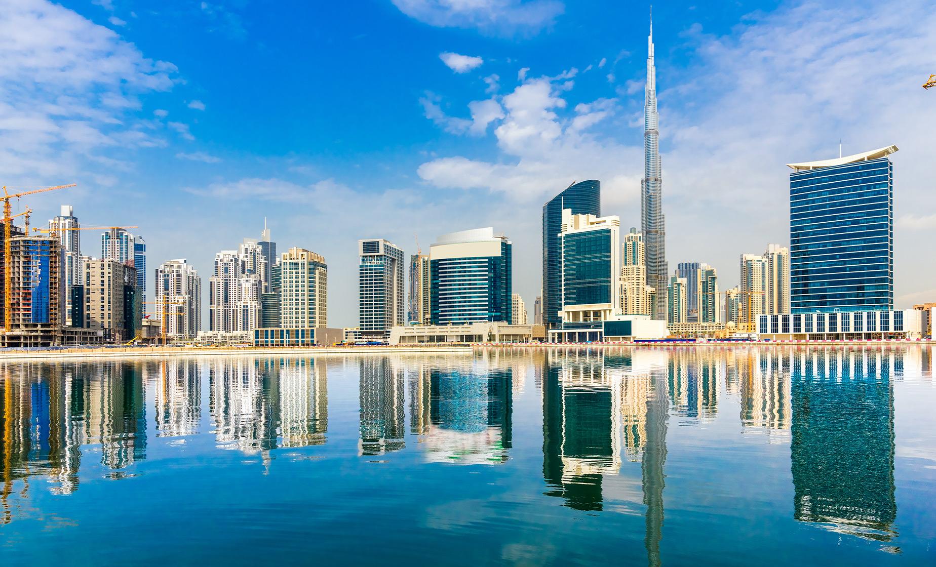 Private Modern Dubai with Burj Khalifa ticket & Dubai Aquarium