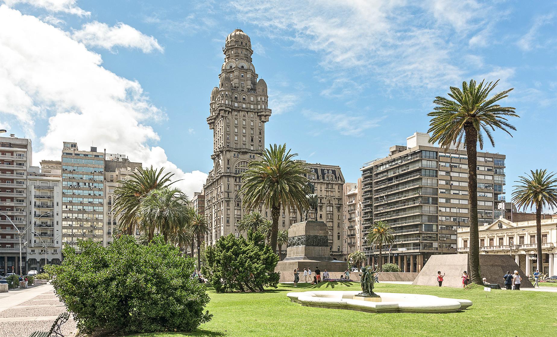 Exclusive Best of Montevideo Tour (Old Town, Port Market, Parliament Palace and the Rambla)