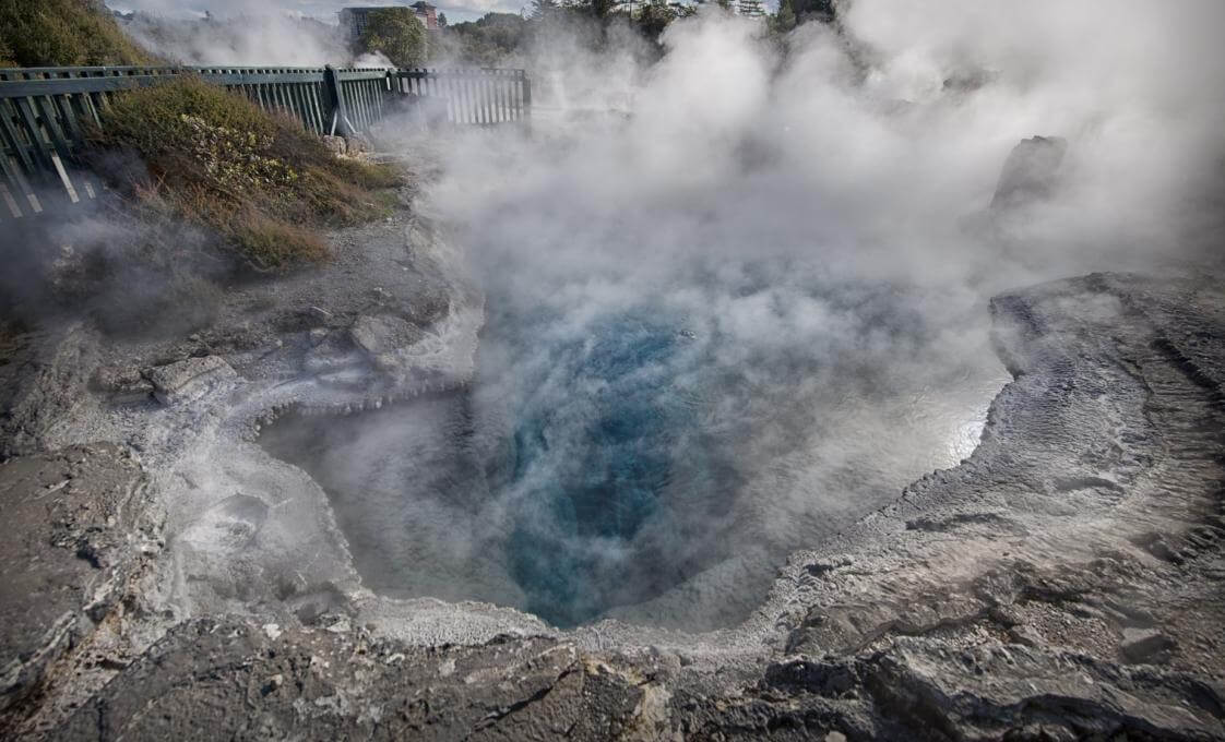 Rotorua Geothermal Wonderland & Maori Cultural Excursion