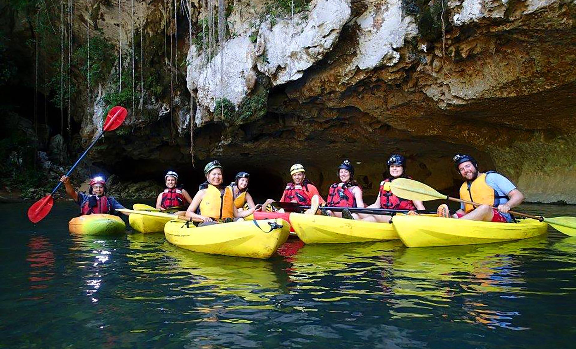 belize kayaking excursions