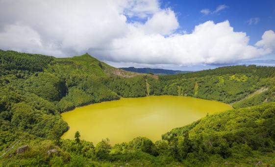 Sete Cidades Island Tour by Van