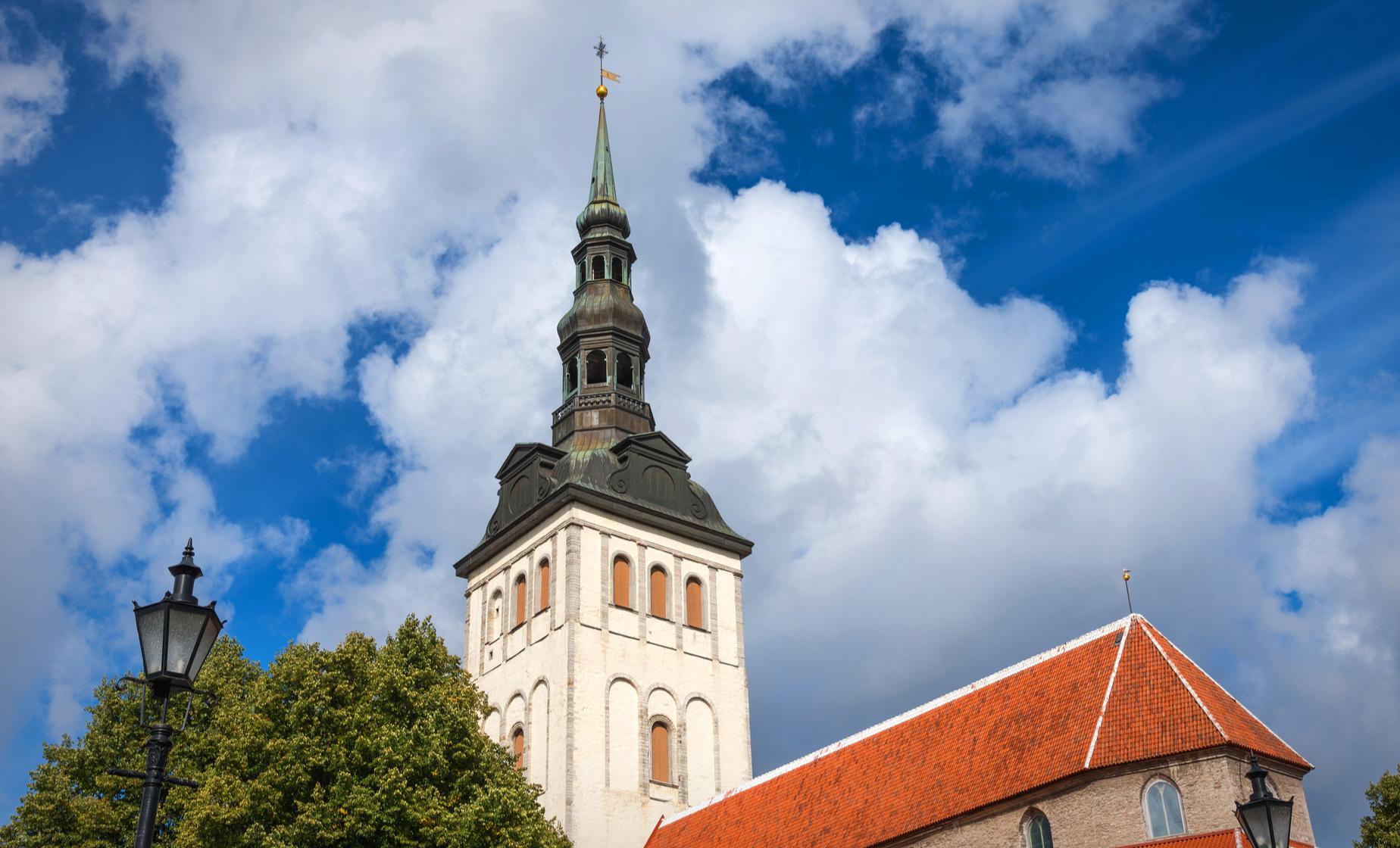 Private Art Tour in Tallinn (Lasnamäe, Viimsi Peninsula)