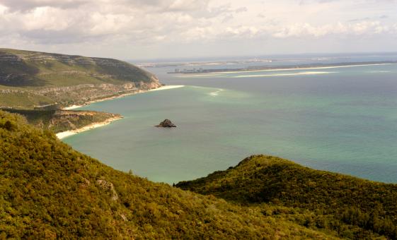 Private Arrabida Coast and Sesimbra Scenic Tour