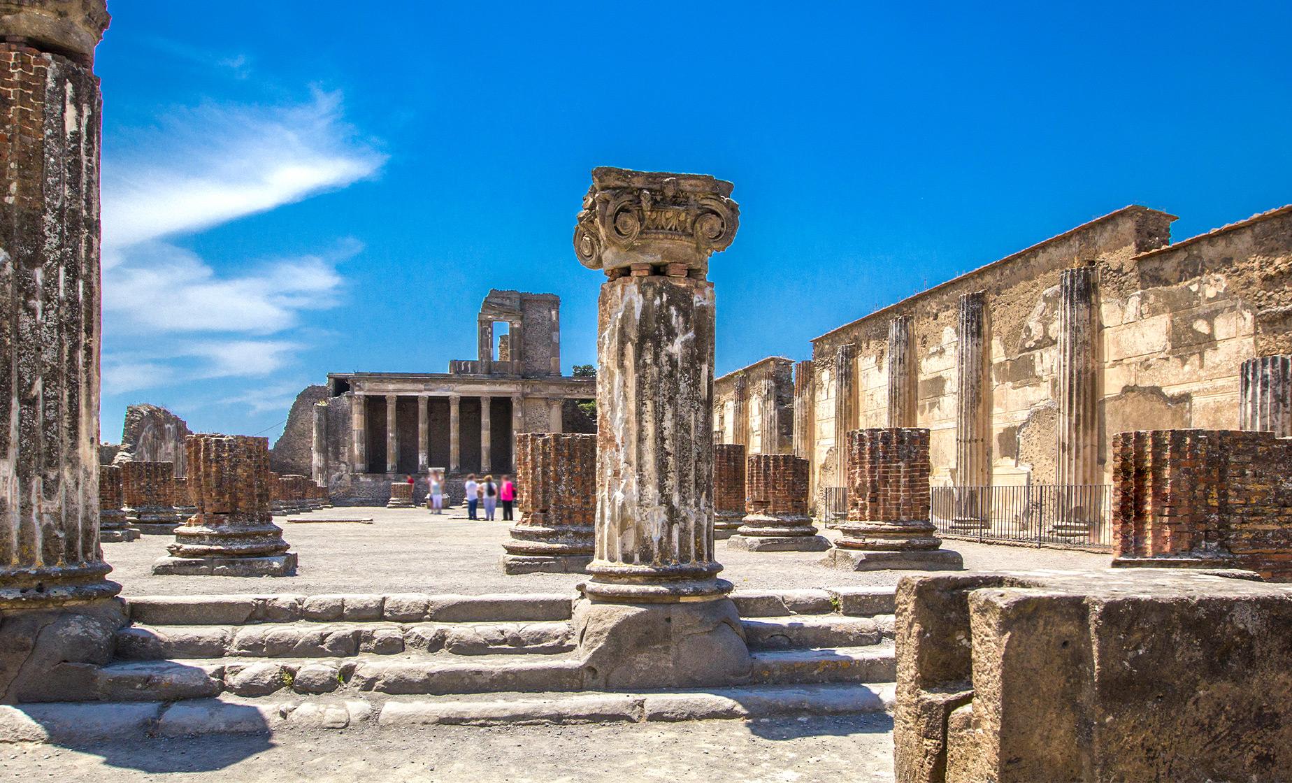 Private Pompeii Forum Cruise Tour from Naples