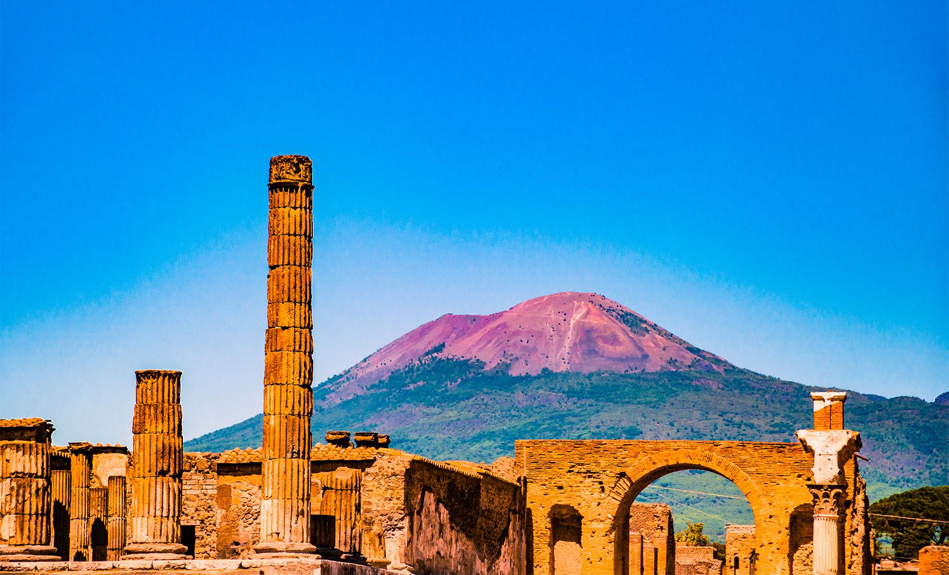 Pompeii And Mount Vesuvius Hike With Lunch And Wine Tasting Naples 