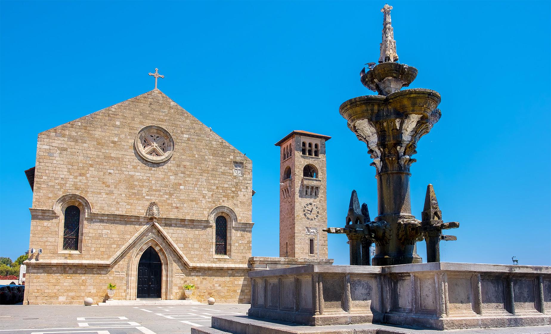 Private City Tour in Rhodes (Mandraki Esplanade, Street of the Knights)