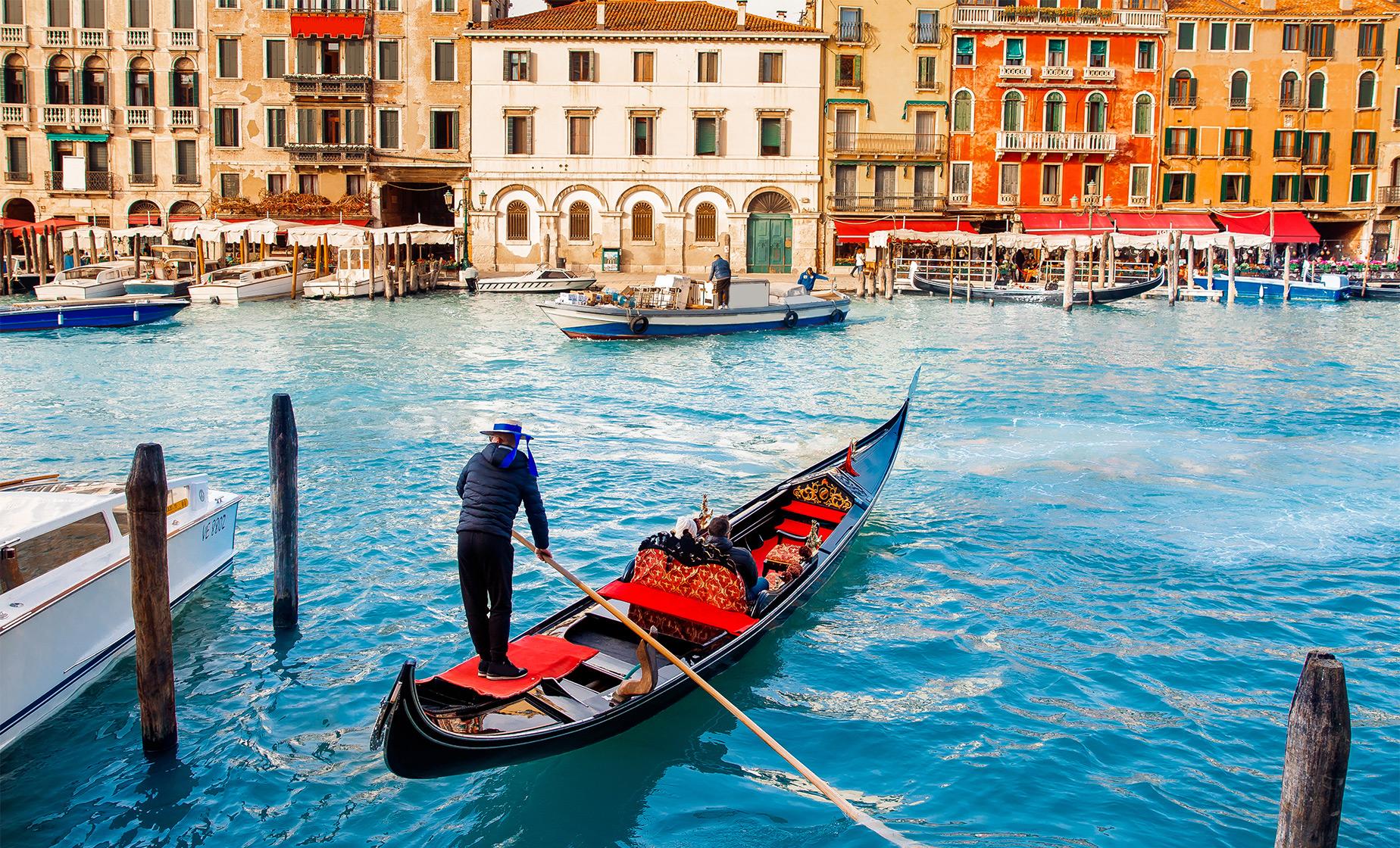 Private Gondola Experience and Dinner | Venice Shore Excursion