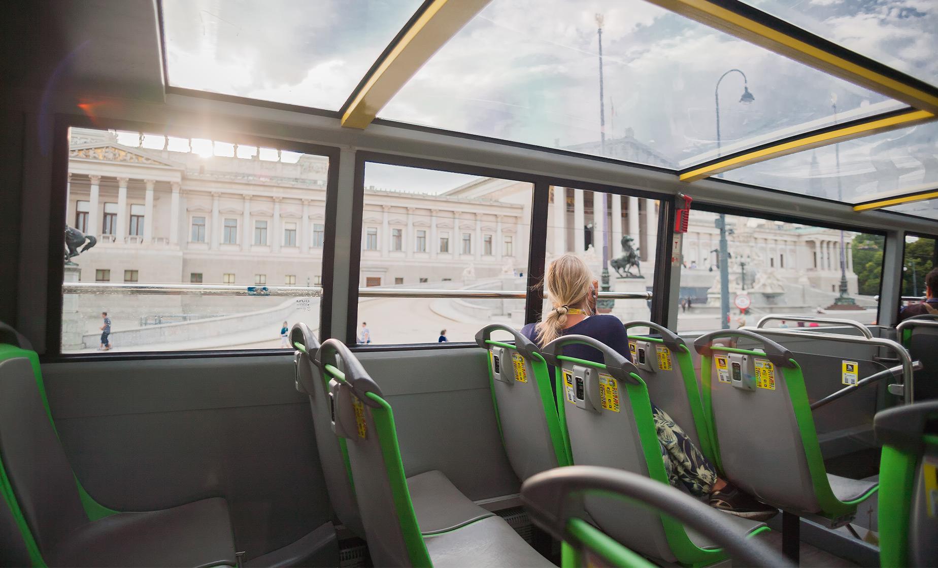 Hop-on Hop-off Vienna Highlights Tour