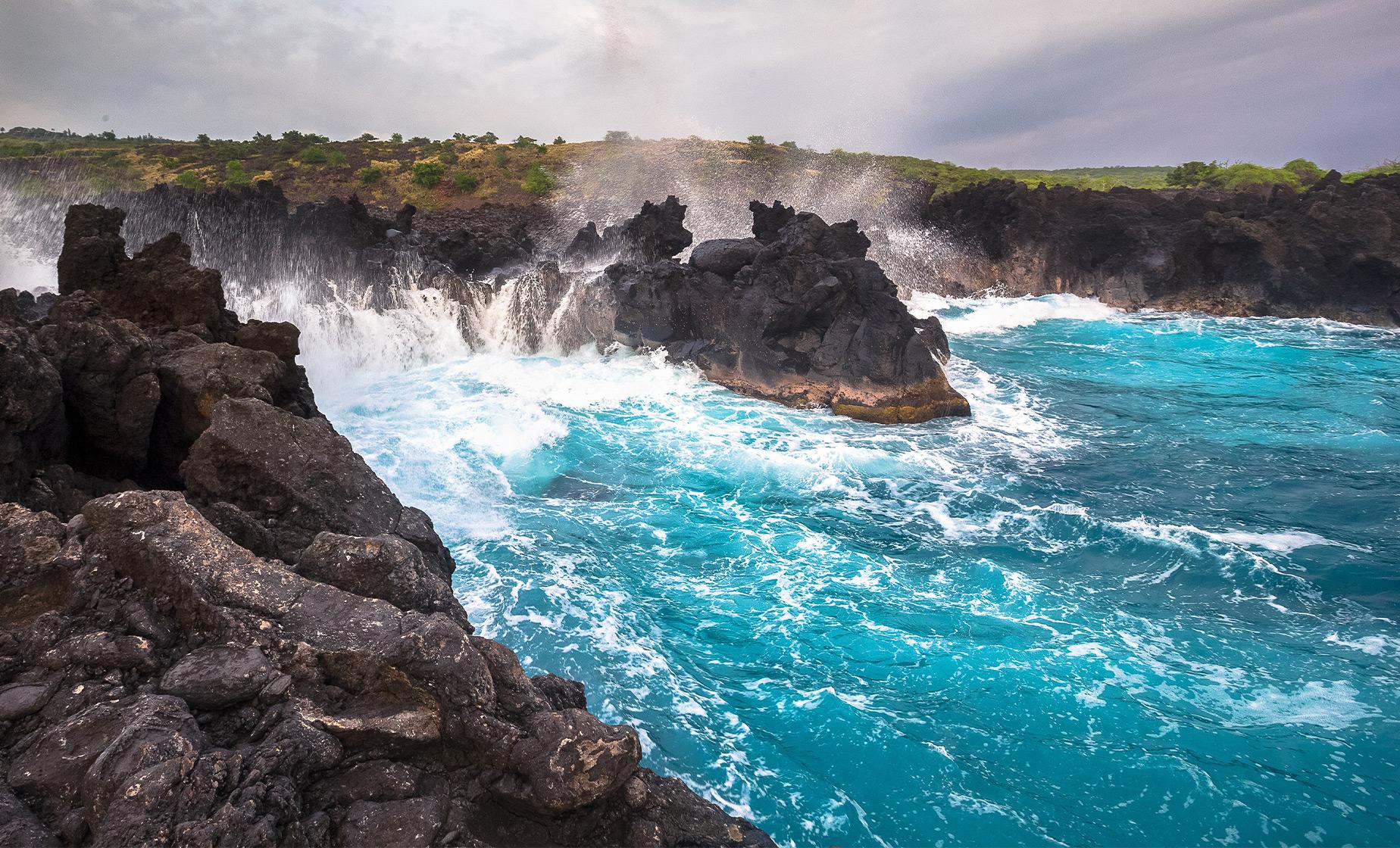 Kona Coast Adventure Tour (Kalahu'u Beach Park and Kuamo'o Bay)