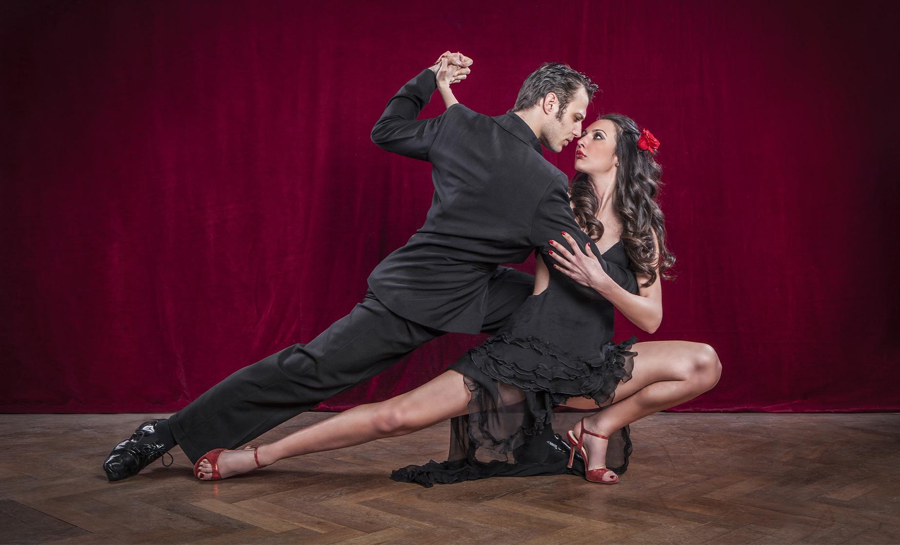 Cafe de los Angelitos Tango Show & Drinks tour