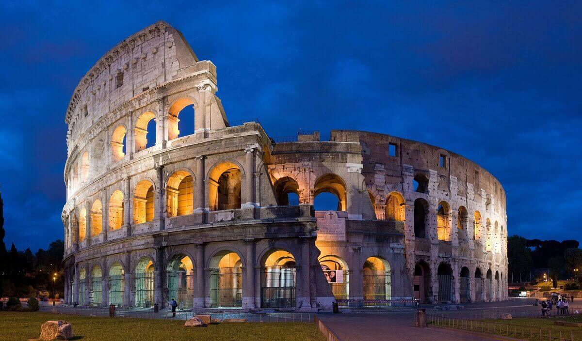 Colosseum in Rome at twilight.