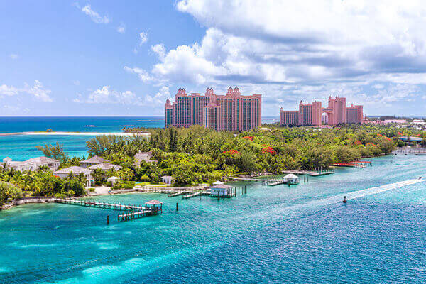 Nassau excursions to beachside docks.